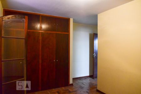 Casa para alugar com 180m², 3 quartos e 2 vagas Casa para alugar com 180m², 3 quartos e 2 vagasQuarto Suite