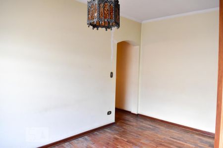 Casa para alugar com 180m², 3 quartos e 2 vagas Casa para alugar com 180m², 3 quartos e 2 vagasSala 2