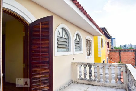 Casa para alugar com 180m², 3 quartos e 2 vagas Casa para alugar com 180m², 3 quartos e 2 vagasQuarto 1 Varanda