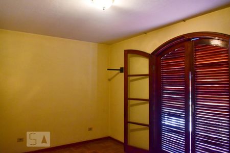 Casa para alugar com 180m², 3 quartos e 2 vagas Casa para alugar com 180m², 3 quartos e 2 vagasQuarto Suite