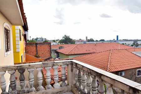 Casa para alugar com 180m², 3 quartos e 2 vagas Casa para alugar com 180m², 3 quartos e 2 vagasQuarto 1 Varanda