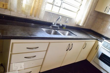 Cozinha - Armários de casa para alugar com 3 quartos, 180m² em Vila do Castelo, São Paulo