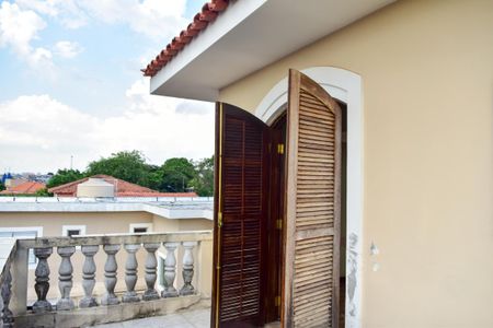 Casa para alugar com 180m², 3 quartos e 2 vagas Casa para alugar com 180m², 3 quartos e 2 vagasQuarto 1 Varanda