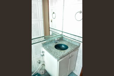 Casa para alugar com 180m², 3 quartos e 2 vagas Casa para alugar com 180m², 3 quartos e 2 vagasBanheiro Social