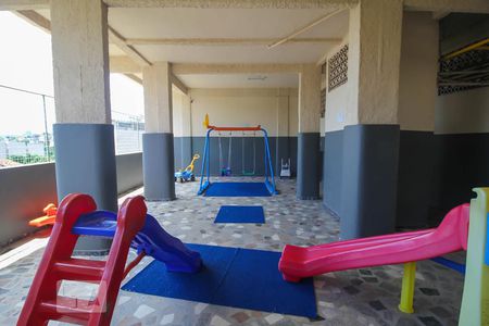Studio à venda com 45m², 1 quarto e sem vaga Studio à venda com 45m², 1 quarto e sem vagaÁrea Comum - Playground