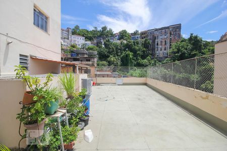 Studio à venda com 45m², 1 quarto e sem vaga Studio à venda com 45m², 1 quarto e sem vagaÁrea comum