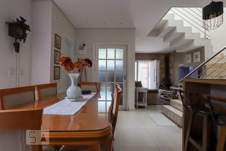 Sala de casa à venda com 3 quartos, 116m² em Jardim Itu Sabará, Porto Alegre