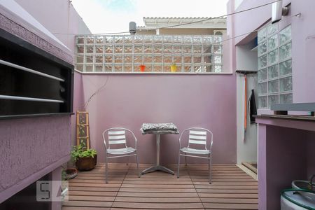 Área Externa de casa à venda com 3 quartos, 116m² em Jardim Itu Sabará, Porto Alegre