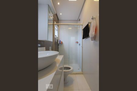 Casa à venda com 116m², 3 quartos e 2 vagas Casa à venda com 116m², 3 quartos e 2 vagasBanheiro da Suíte 1