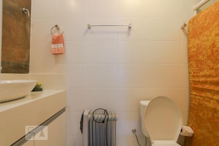 Casa à venda com 116m², 3 quartos e 2 vagas Casa à venda com 116m², 3 quartos e 2 vagasBanheiro da Suíte 2