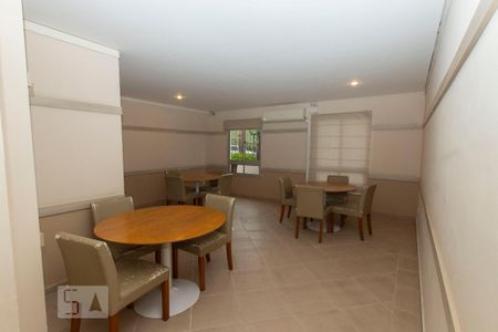 Apartamento à venda com 52m², 2 quartos e 1 vaga Apartamento à venda com 52m², 2 quartos e 1 vagaÁrea comum - Salão de festas