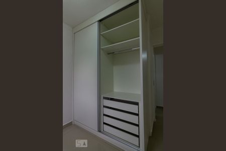 Apartamento à venda com 62m², 2 quartos e 1 vagaQuarto 2 - Armários