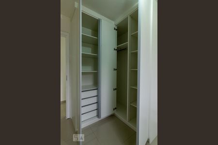 Quarto 1 - Armários de apartamento à venda com 2 quartos, 62m² em Jardim Miranda, Campinas