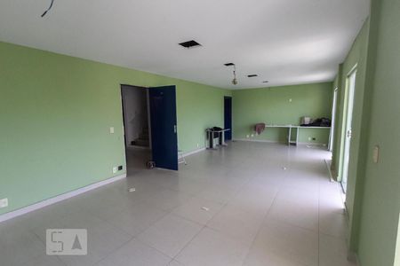 Casa para alugar com 280m², 4 quartos e 3 vagas Casa para alugar com 280m², 4 quartos e 3 vagasDetalhe Sala
