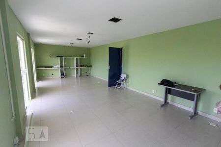 Casa para alugar com 280m², 4 quartos e 3 vagas Casa para alugar com 280m², 4 quartos e 3 vagasDetalhe Sala