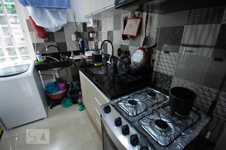 Cozinha de apartamento para alugar com 2 quartos, 55m² em Laranjeiras, Rio de Janeiro
