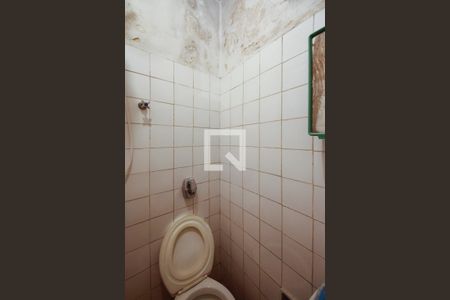 Casa à venda com 409m², 3 quartos e 5 vagasBanheiro de Serviço