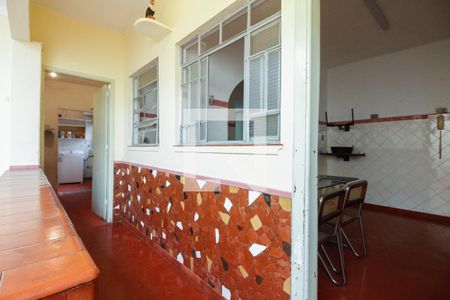 Casa à venda com 409m², 3 quartos e 5 vagasQuintal 