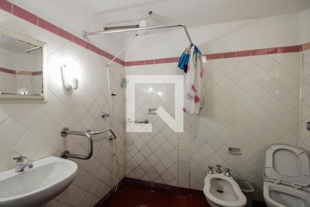 Casa à venda com 409m², 3 quartos e 5 vagasBanheiro 