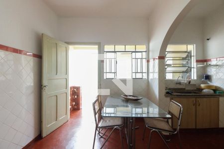 Casa à venda com 409m², 3 quartos e 5 vagasCozinha 