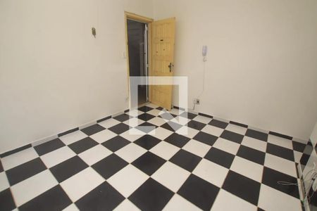 Quarto de casa para alugar com 2 quartos, 47m² em Conjunto Residencial José Bonifácio, São Paulo