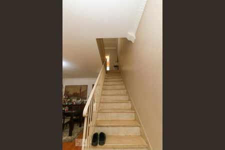 Escada de casa à venda com 3 quartos, 120m² em Sumaré, São Paulo