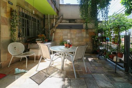 Casa à venda com 120m², 3 quartos e 2 vagas Casa à venda com 120m², 3 quartos e 2 vagasGaragem