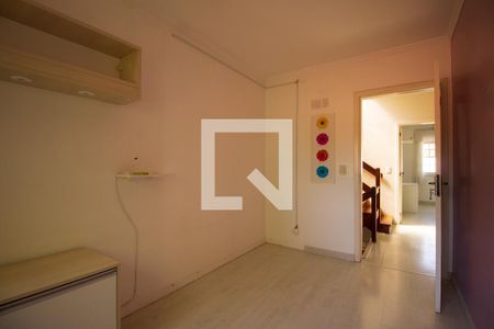 Quarto 1 de casa de condomínio para alugar com 4 quartos, 122m² em Vila Assunção, Porto Alegre