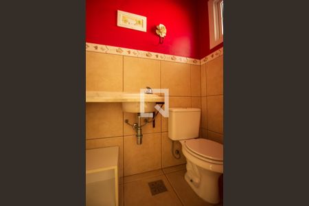 Lavabo de casa de condomínio para alugar com 4 quartos, 122m² em Vila Assunção, Porto Alegre