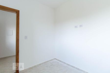 Quarto 1 de apartamento para alugar com 2 quartos, 38m² em Jardim Lajeado, São Paulo