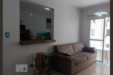 Sala de apartamento para alugar com 2 quartos, 57m² em Parque Rincão, Cotia