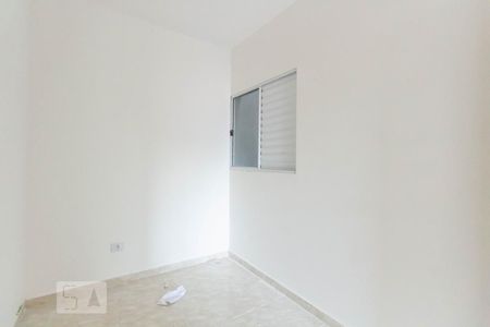 Quarto 2 de apartamento para alugar com 2 quartos, 36m² em Jardim Lajeado, São Paulo