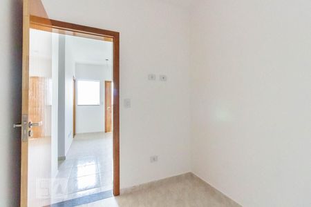 Quarto 2 de apartamento para alugar com 2 quartos, 36m² em Jardim Lajeado, São Paulo