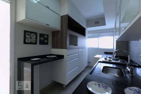 Apartamento para alugar com 95m², 2 quartos e 2 vagasCozinha
