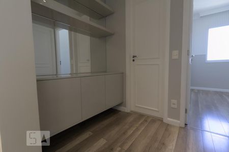 Corredor Quarto de apartamento para alugar com 2 quartos, 95m² em Vila Leopoldina, São Paulo