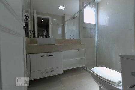 Apartamento para alugar com 95m², 2 quartos e 2 vagasBanheiro da Suíte