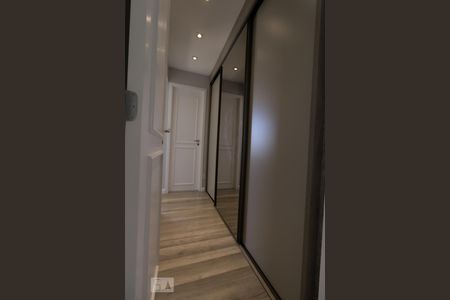 Apartamento para alugar com 95m², 2 quartos e 2 vagasCloset da suíte