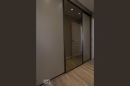 Apartamento para alugar com 95m², 2 quartos e 2 vagasCloset da suíte