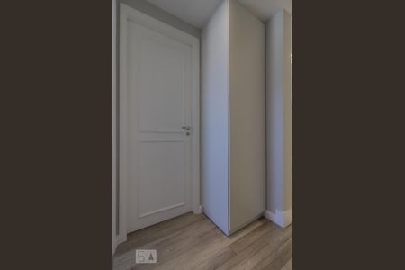 Corredor Quarto de apartamento para alugar com 2 quartos, 95m² em Vila Leopoldina, São Paulo
