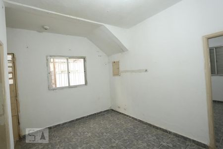 Casa para alugar com 2 quartos, 70m² em Vila Paulistania, São Paulo