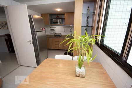 Apartamento à venda com 154m², 4 quartos e 3 vagasCozinha
