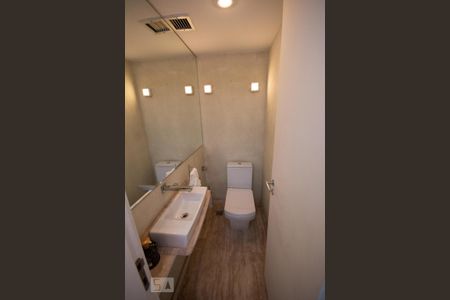 Apartamento à venda com 154m², 4 quartos e 3 vagasLavabo