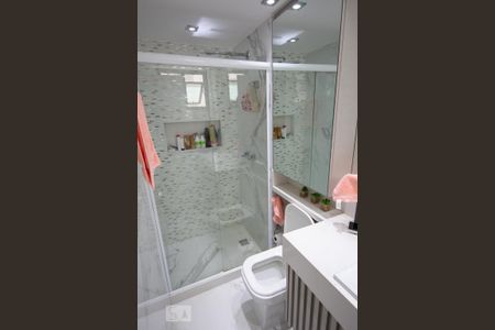 Apartamento à venda com 154m², 4 quartos e 3 vagasBanheiro 2