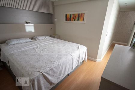 Apartamento à venda com 154m², 4 quartos e 3 vagasQuarto 2