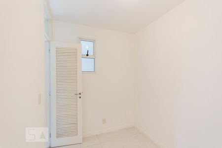 Apartamento à venda com 130m², 3 quartos e 2 vagas Apartamento à venda com 130m², 3 quartos e 2 vagasQuarto Extra Reversível