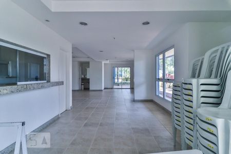 Apartamento à venda com 130m², 3 quartos e 2 vagas Apartamento à venda com 130m², 3 quartos e 2 vagasSalão de Festas