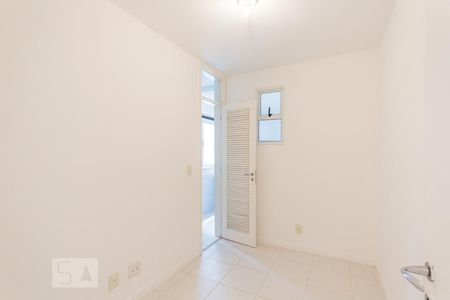 Apartamento à venda com 130m², 3 quartos e 2 vagas Apartamento à venda com 130m², 3 quartos e 2 vagasQuarto Extra Reversível
