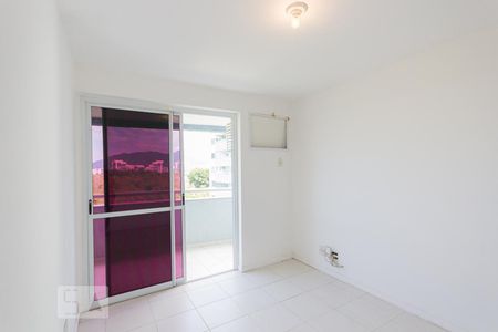 Apartamento à venda com 130m², 3 quartos e 2 vagas Apartamento à venda com 130m², 3 quartos e 2 vagasSuíte 1