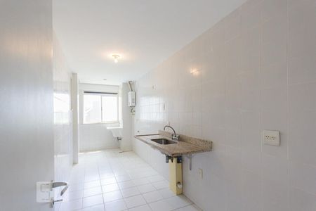 Apartamento à venda com 130m², 3 quartos e 2 vagas Apartamento à venda com 130m², 3 quartos e 2 vagasCozinha e Área de Serviço