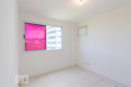 Apartamento à venda com 130m², 3 quartos e 2 vagas Apartamento à venda com 130m², 3 quartos e 2 vagasSuíte 2